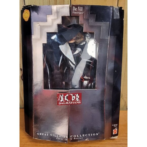 Vintage 1996 Cruella De Vil Barbie Collectible from 101 Dalmatians, "Power in Pi - Picture 2 of 14